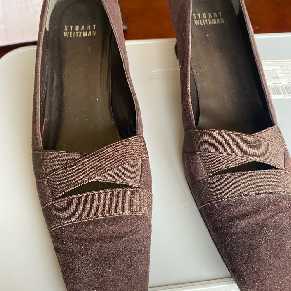 Stuart Weitzman brown suede shoes